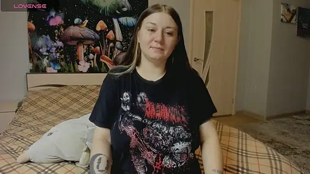 AlisaBacker online show from 10-17-25, 03:47