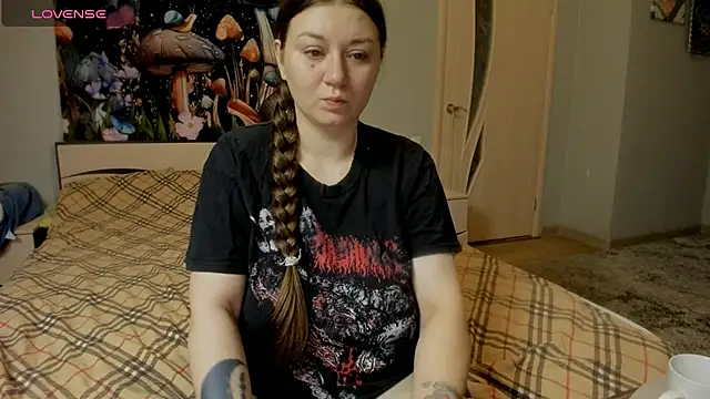 AlisaBacker online show from 11-11-25, 12:27