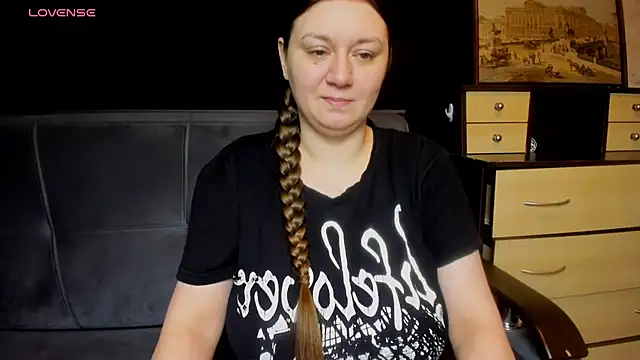 Snapshot of AlisaBacker chatting on 02-13-26, 10:06 AlisaBacker online show from 02-13-26, 10:06