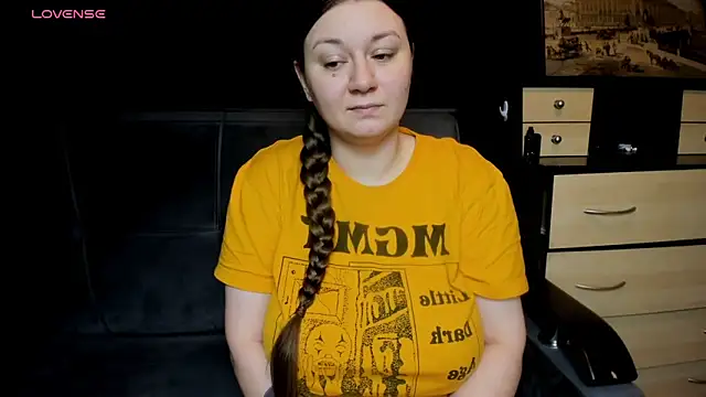 Snapshot of AlisaBacker chatting on 02-19-26, 04:58 AlisaBacker online show from 02-19-26, 04:58