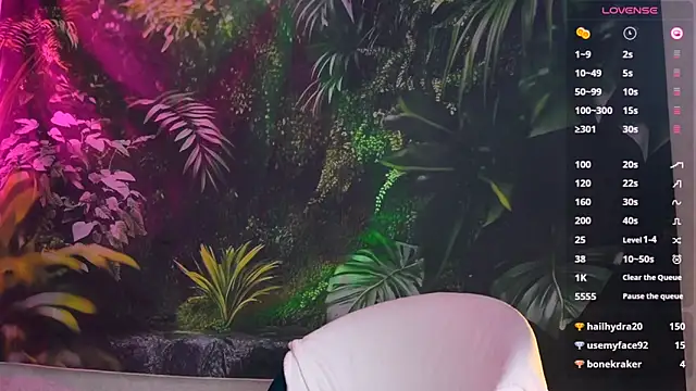 Snapshot of soffy__kisss chatting on 03-17-25, 07:37 soffy  kisss online show from 03-17-25, 07:37