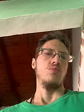 Snapshot of SOYMRX chatting on 11-10-25, 07:35 SOYMRX online show from 11-10-25, 07:35