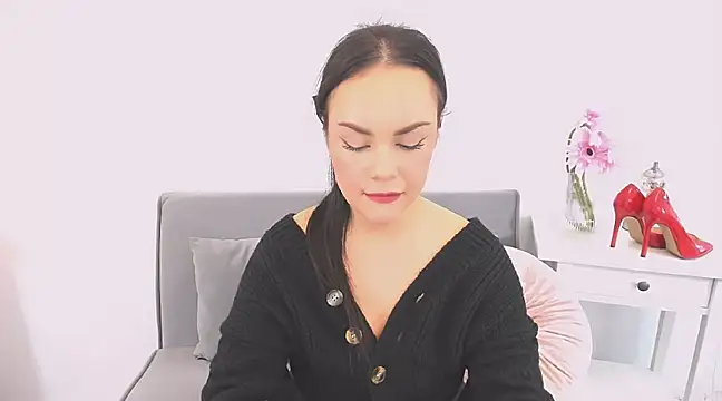 KendalNew online show from 12-19-24, 05:08