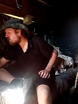 hothippie420 online show from 09-17-25, 05:47