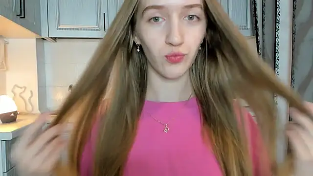 leslie my lovee online show from 10-24-25, 08:38