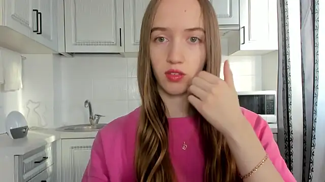 leslie my lovee online show from 11-23-25, 08:03