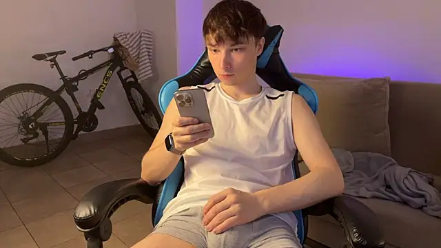 marcusmit online show from 11-21-25, 03:33