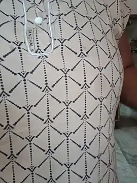 Snapshot of Ivy-09 chatting on 02-14-26, 07:16 Ivy-09 online show from 02-14-26, 07:16