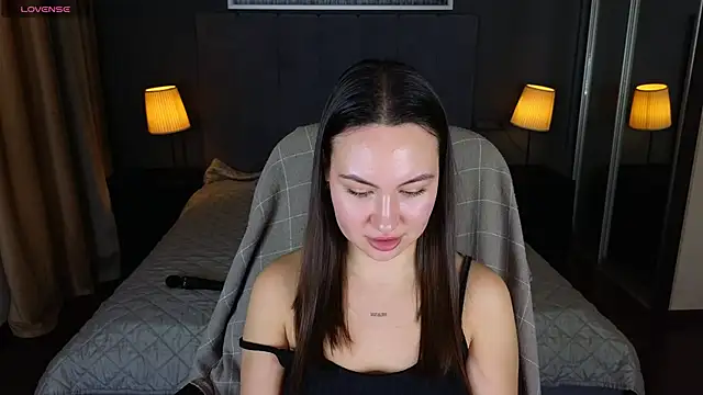 GIGI BENNET online show from 01-18-25, 08:52