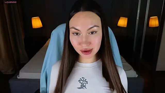 GIGI BENNET online show from 01-21-25, 08:52