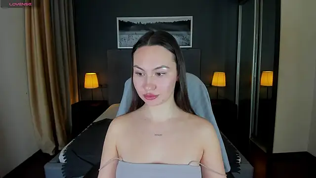 GIGI BENNET online show from 01-25-25, 09:04