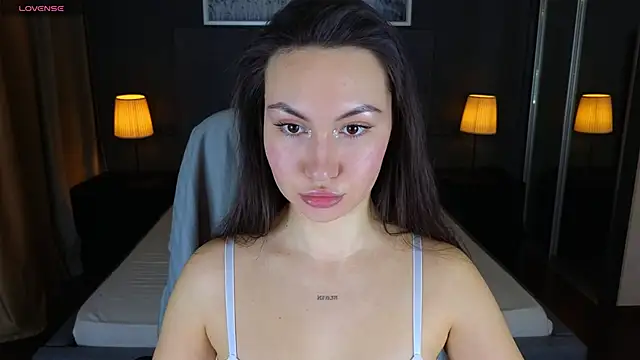 GIGI BENNET online show from 01-26-25, 05:34