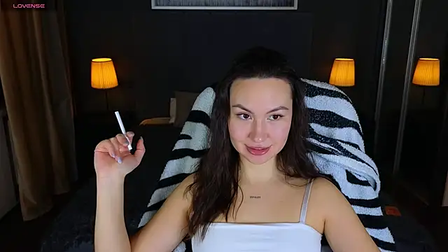 GIGI BENNET online show from 01-29-25, 05:30