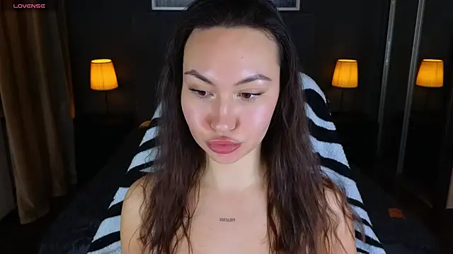 GIGI BENNET online show from 01-29-25, 08:51