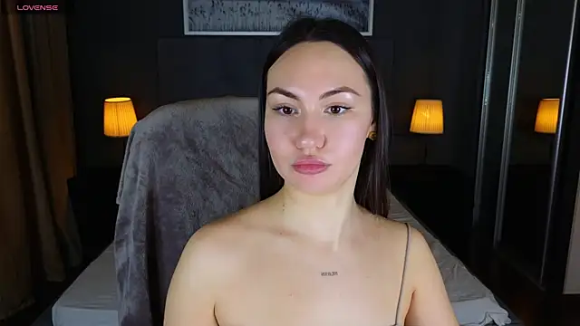 GIGI BENNET online show from 01-31-25, 05:30