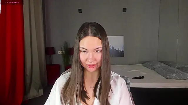 GIGI BENNET online show from 02-18-25, 12:28