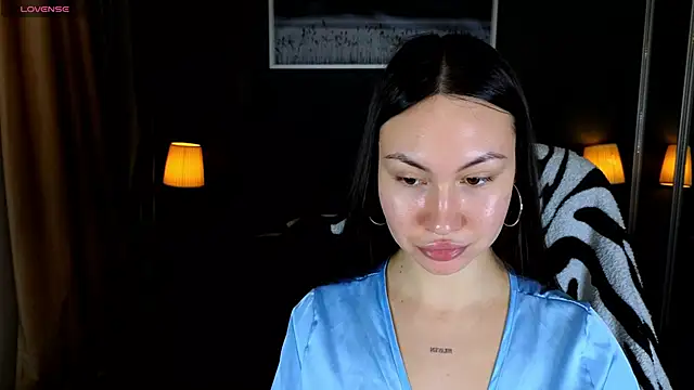GIGI BENNET online show from 02-21-25, 08:07