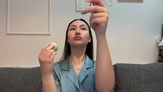GIGI BENNET online show from 03-03-25, 04:58