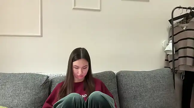 GIGI BENNET online show from 03-05-25, 08:54