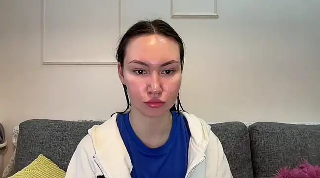 GIGI BENNET online show from 03-18-25, 04:58