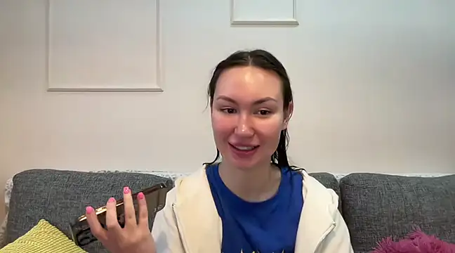 GIGI BENNET online show from 03-18-25, 08:03