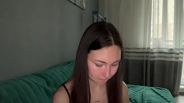 GIGI BENNET online show from 09-19-25, 05:20