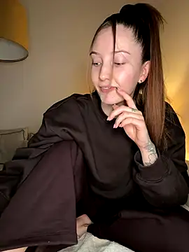 Sugarlina online show from 12-16-25, 11:10