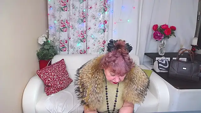 YourHotGranny online show from 12-24-24, 11:28