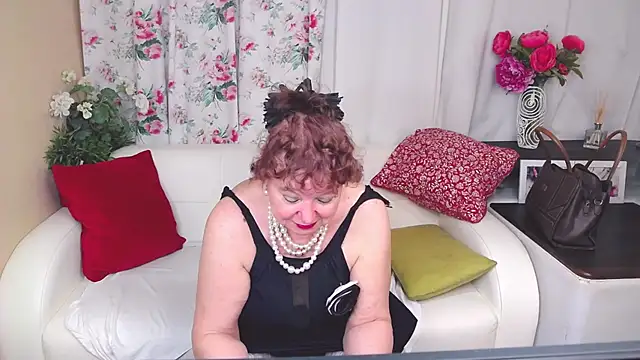 YourHotGranny online show from 01-30-25, 12:27