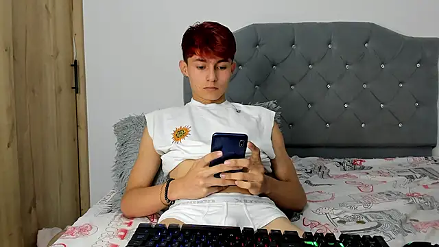 Snapshot of benavides_anthony chatting on 02-25-25, 11:33 benavides anthony online show from 02-25-25, 11:33