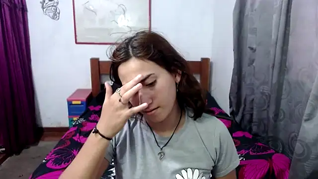 LadyMilk003 online show from 10-01-25, 03:29