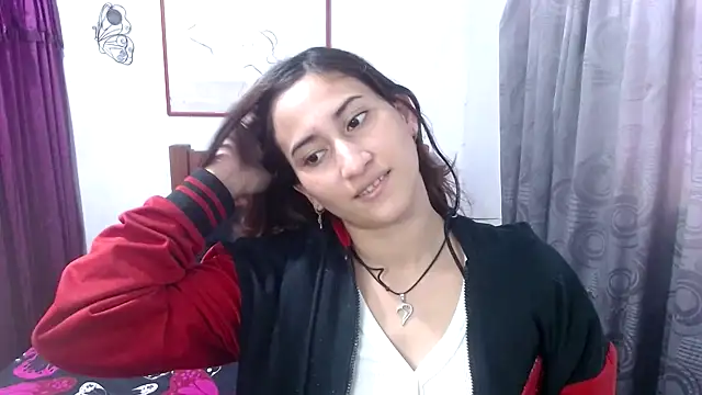 LadyMilk003 online show from 10-31-25, 05:25