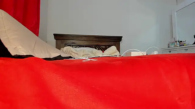 Karentatiana  online show from 12-31-24, 01:47