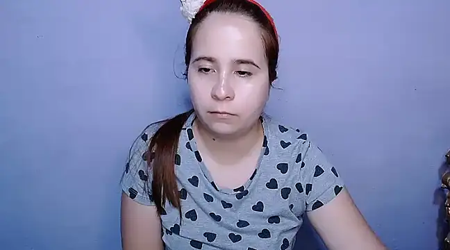 Snapshot of SubLayla01 chatting on 02-15-25, 05:39 SubLayla01 online show from 02-15-25, 05:39