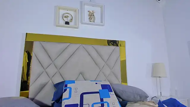 nicole grace0 online show from 09-10-25, 12:16