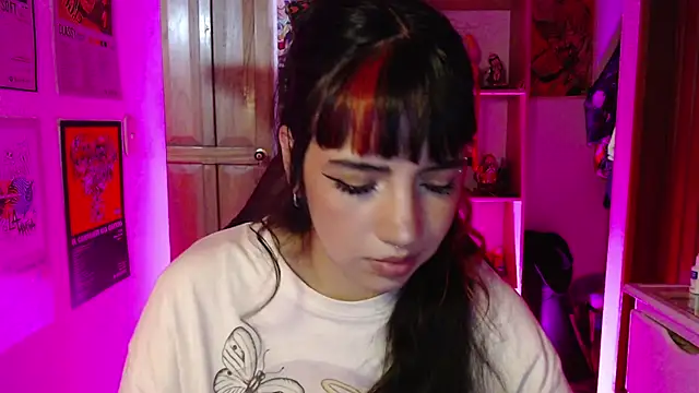 Snapshot of ninfa1_ch chatting on 11-26-25, 01:06 ninfa1 ch online show from 11-26-25, 01:06