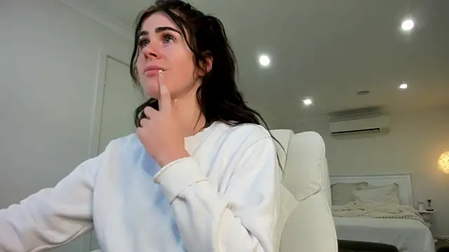 aus queen online show from 09-28-25, 11:21