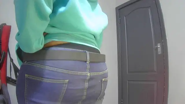 Snapshot of assqueenxx chatting on 02-15-26, 07:16 assqueenxx online show from 02-15-26, 07:16