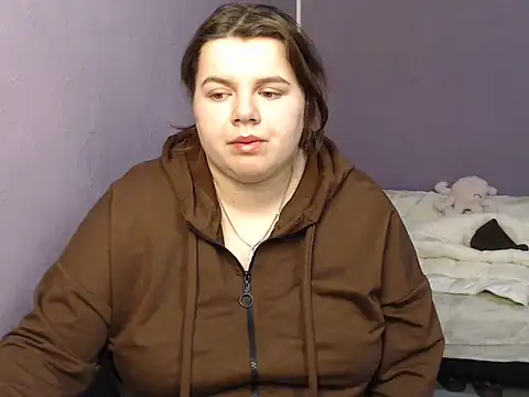 Snapshot of so_shy chatting on 10-25-25, 06:21 so shy online show from 10-25-25, 06:21