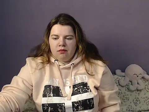 so shy online show from 12-01-25, 07:13