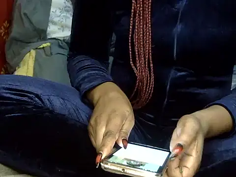 Snapshot of Babysiara1 chatting on 01-15-26, 08:08 Babysiara1 online show from 01-15-26, 08:08