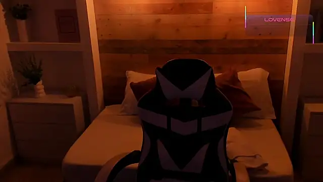 candy summer28 online show from 12-01-25, 07:30