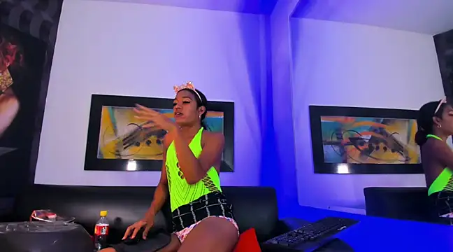 Snapshot of Orianadollx chatting on 12-20-24, 03:42 Orianadollx online show from 12-20-24, 03:42