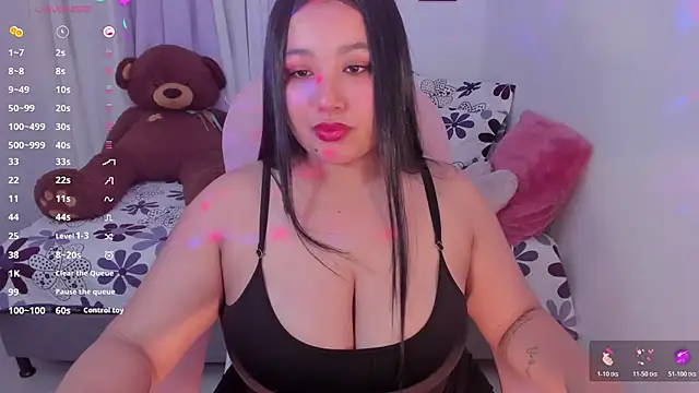 Snapshot of _Arianna08_ chatting on 11-10-25, 03:27 Arianna08 online show from 11-10-25, 03:27