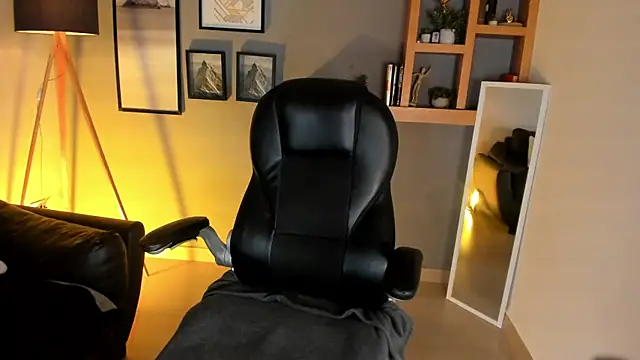 helenaduque  online show from 11-25-25, 01:00