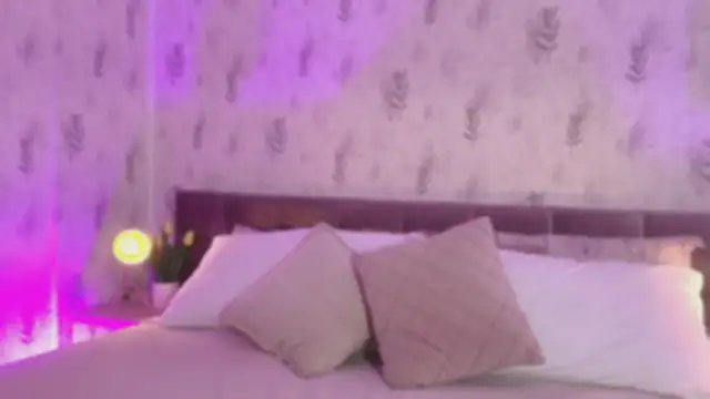 Snapshot of Scolw chatting on 10-16-25, 08:10 Scolw online show from 10-16-25, 08:10