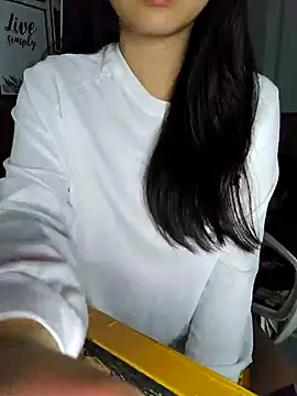 Suri amabel online show from 12-31-24, 12:57