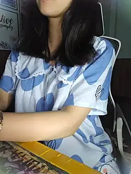 Suri amabel online show from 01-15-25, 01:09