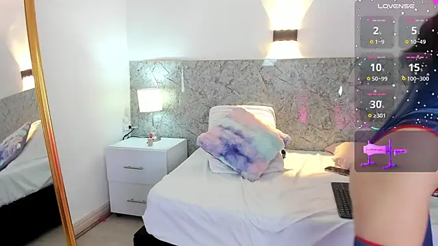 Snapshot of Mia_rom11 chatting on 12-14-24, 03:15 Mia rom11 online show from 12-14-24, 03:15