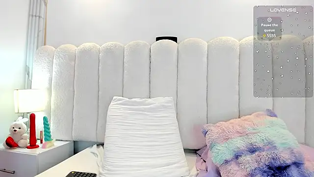 Snapshot of Mia_rom11 chatting on 02-28-25, 03:26 Mia rom11 online show from 02-28-25, 03:26